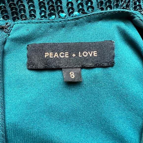 Miss Guided x Peace + Love Mini Dres - Picture 4 of 4